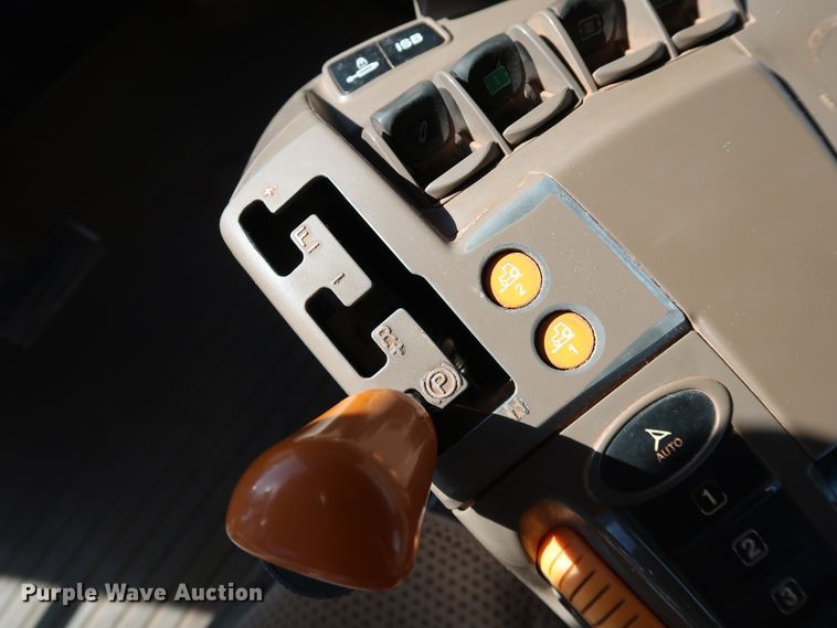 image for item DJ2455 2016 John Deere 9620R Scraper Special  4WD tractor