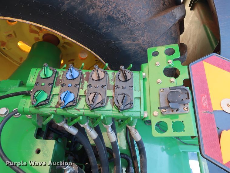 image for item DJ2455 2016 John Deere 9620R Scraper Special  4WD tractor