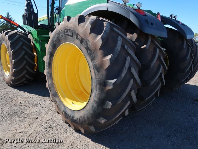 image for item DJ2455 2016 John Deere 9620R Scraper Special  4WD tractor