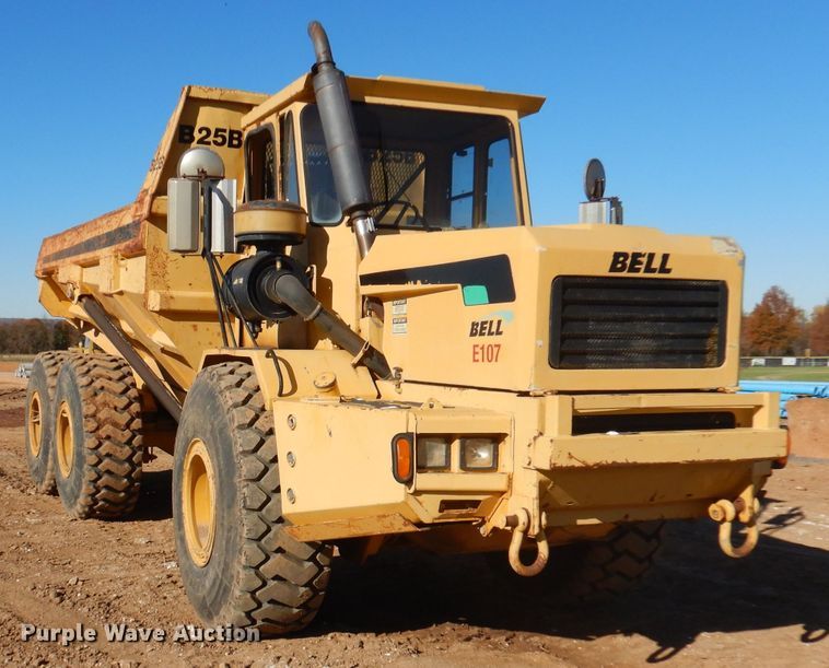 image for item DJ3749 1995 Bell B25B  haul truck