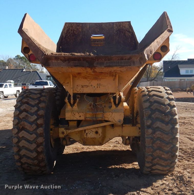 image for item DJ3749 1995 Bell B25B  haul truck