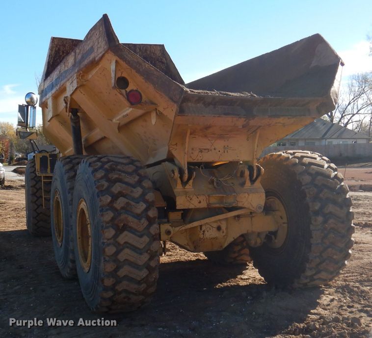 image for item DJ3749 1995 Bell B25B  haul truck