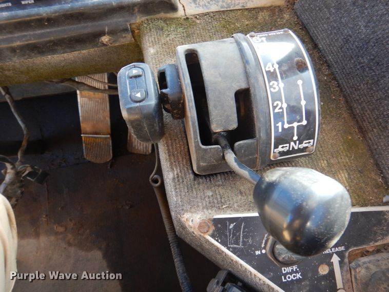 image for item DJ3749 1995 Bell B25B  haul truck