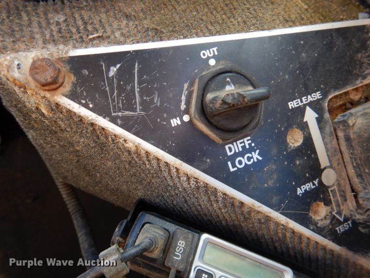 image for item DJ3749 1995 Bell B25B  haul truck