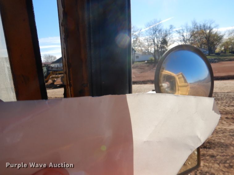 image for item DJ3749 1995 Bell B25B  haul truck