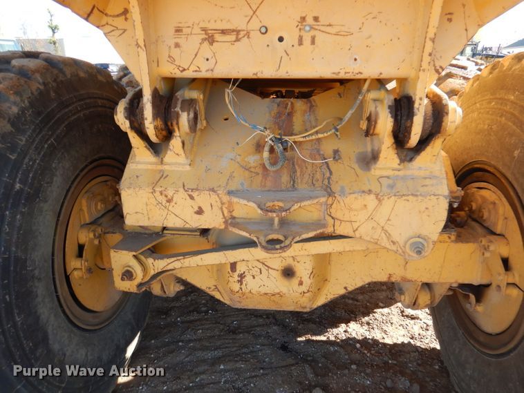 image for item DJ3749 1995 Bell B25B  haul truck