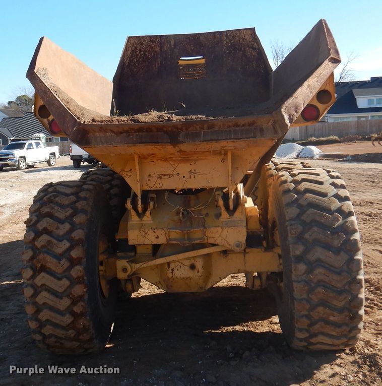 image for item DJ3749 1995 Bell B25B  haul truck