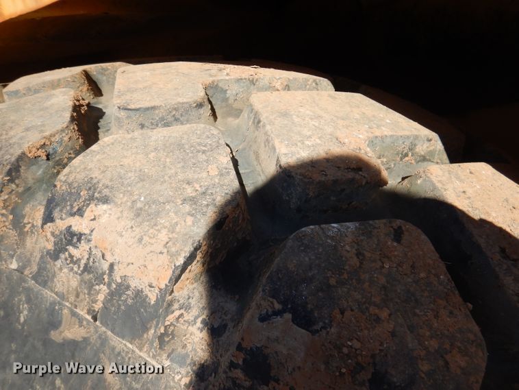 image for item DJ3749 1995 Bell B25B  haul truck