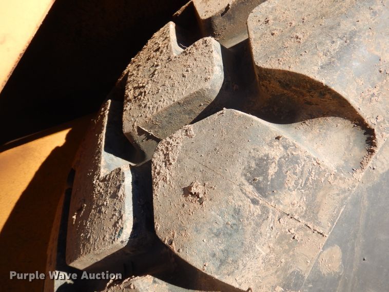 image for item DJ3749 1995 Bell B25B  haul truck