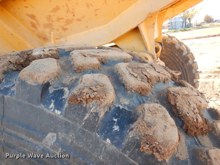 image for item DJ3749 1995 Bell B25B  haul truck