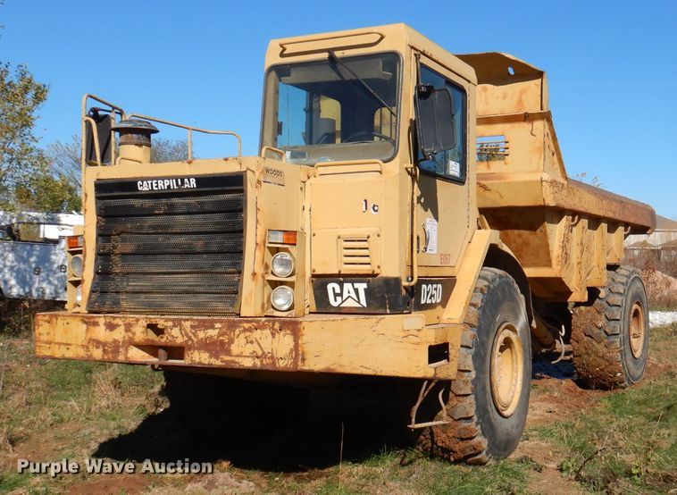 image for item DJ3750 1991 Caterpillar D25D  haul truck
