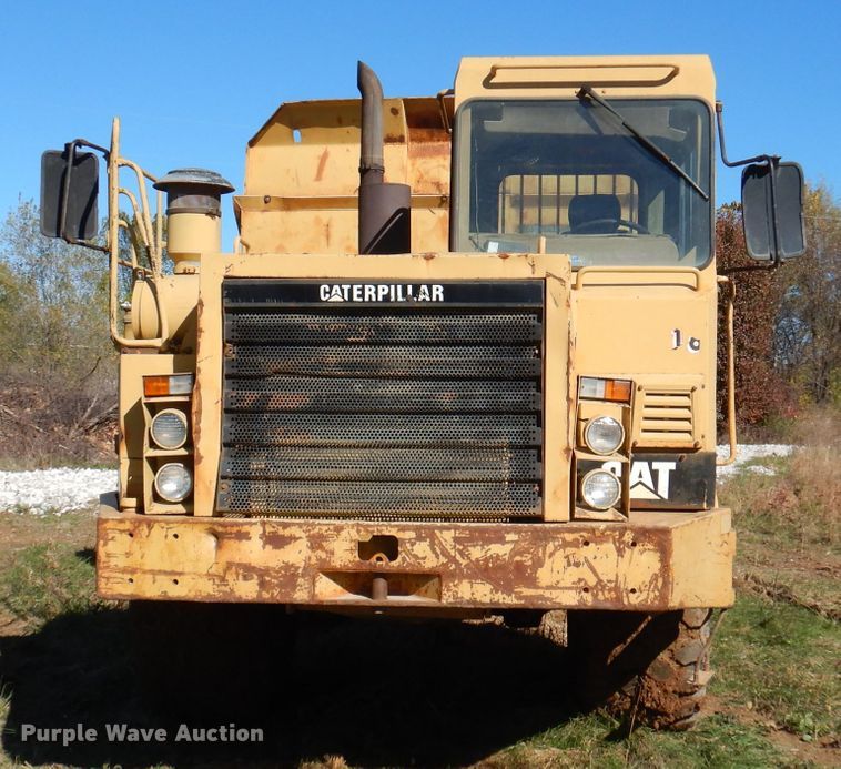 image for item DJ3750 1991 Caterpillar D25D  haul truck