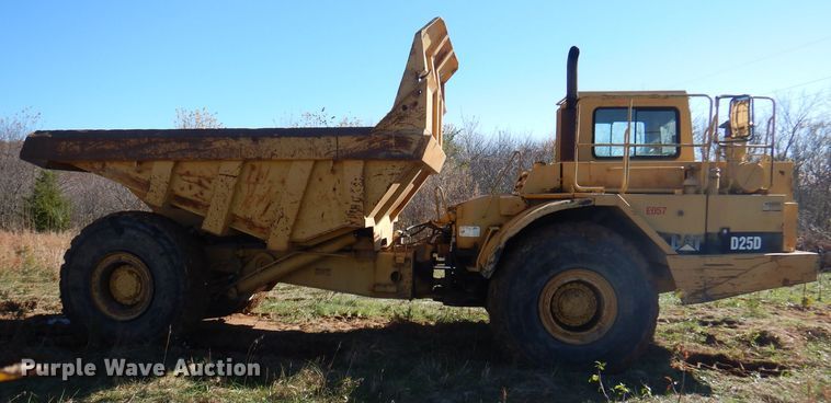 image for item DJ3750 1991 Caterpillar D25D  haul truck