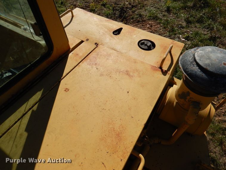 image for item DJ3750 1991 Caterpillar D25D  haul truck