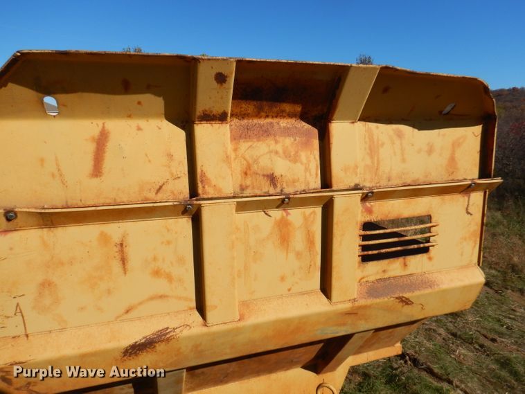 image for item DJ3750 1991 Caterpillar D25D  haul truck