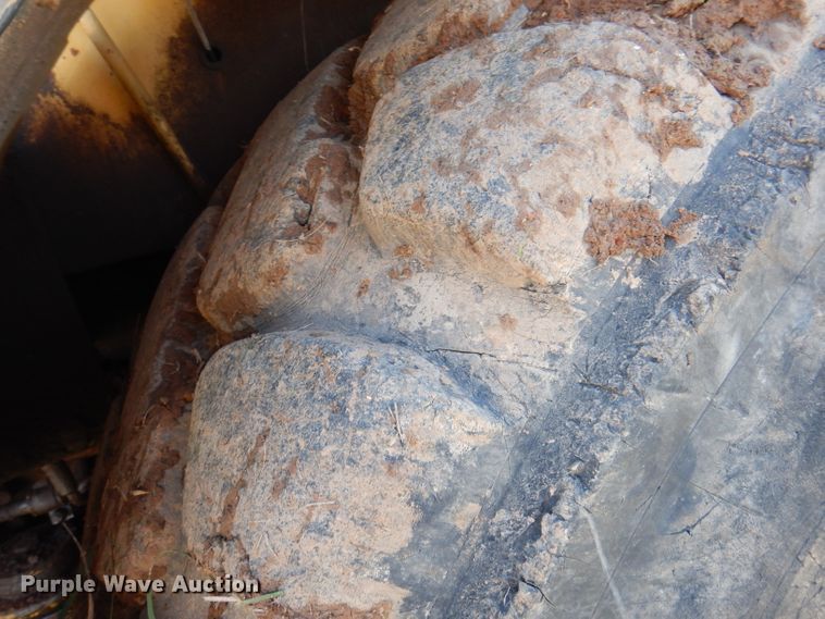 image for item DJ3750 1991 Caterpillar D25D  haul truck