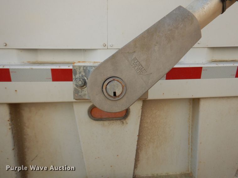 image for item DJ7402 2014 CTS BDT-40  bottom dump trailer