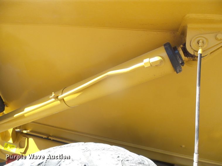 image for item DJ7546 2006 Caterpillar 740  haul truck