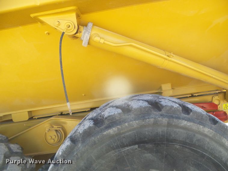 image for item DJ7546 2006 Caterpillar 740  haul truck