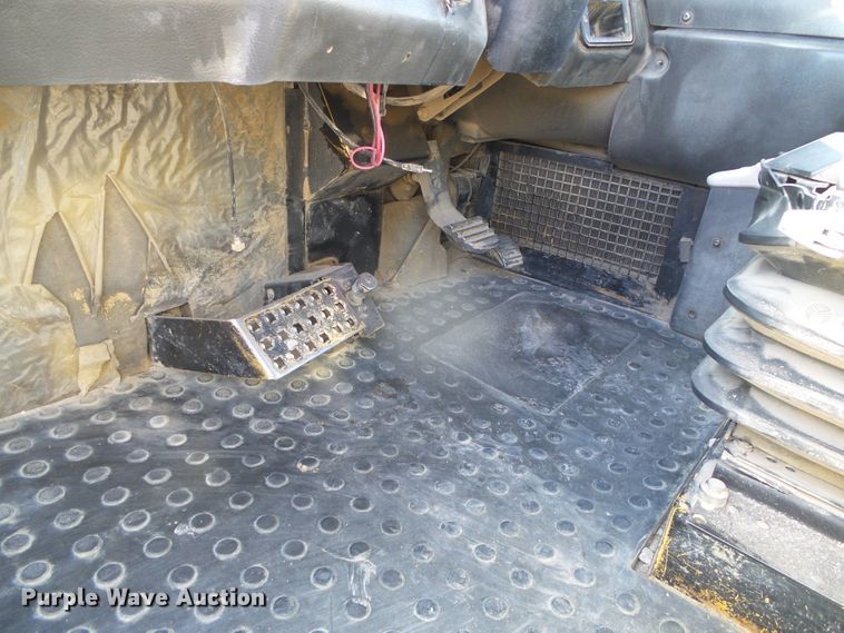 image for item DJ7546 2006 Caterpillar 740  haul truck