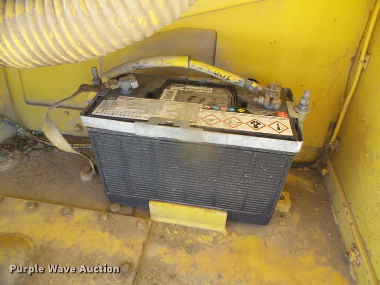 image for item DJ7547 1996 Bomag BW213DH-2  single drum vibratory roller