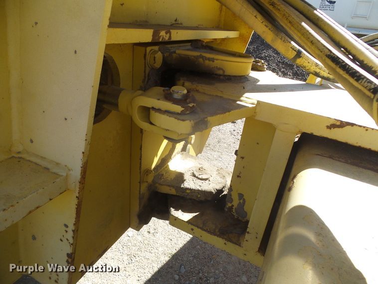 image for item DJ7547 1996 Bomag BW213DH-2  single drum vibratory roller