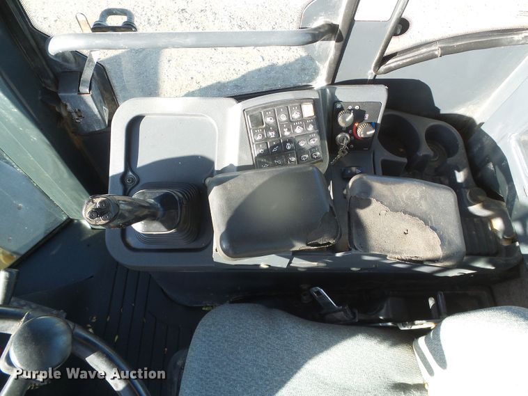 image for item DJ7548 2006 John Deere 544J  wheel loader