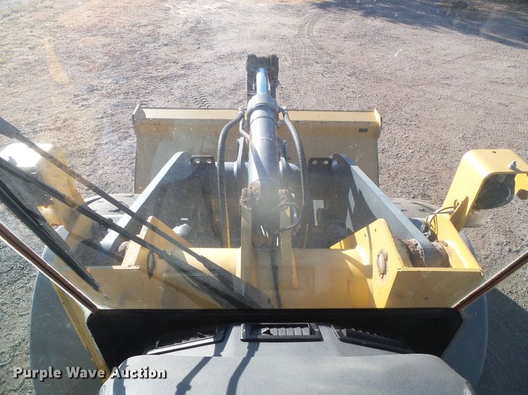 image for item DJ7548 2006 John Deere 544J  wheel loader