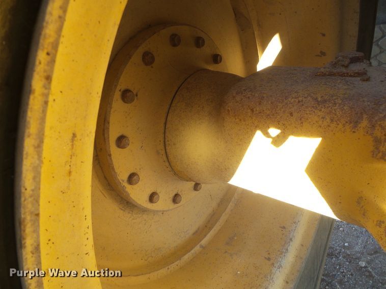 image for item DJ7548 2006 John Deere 544J  wheel loader