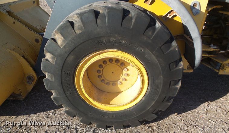 image for item DJ7548 2006 John Deere 544J  wheel loader