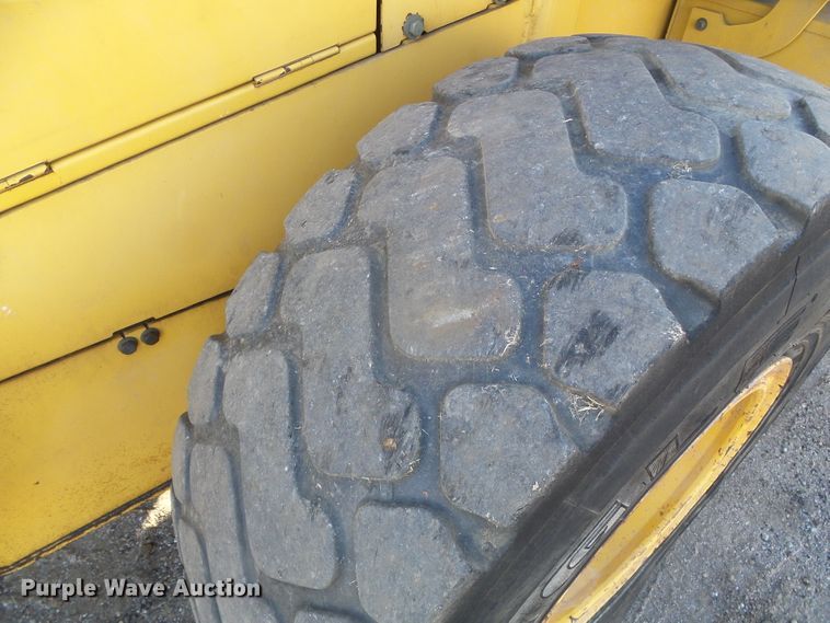 image for item DJ7548 2006 John Deere 544J  wheel loader