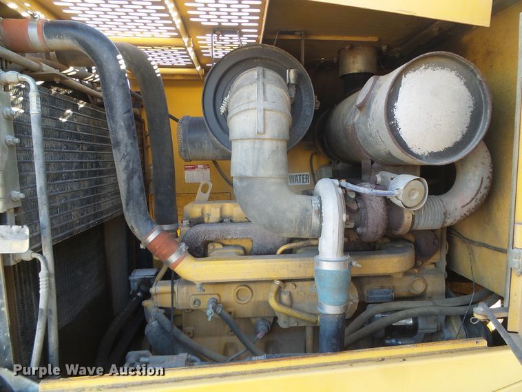 image for item DJ7549 1999 John Deere 644H  wheel loader