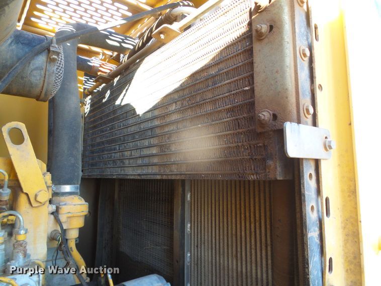 image for item DJ7549 1999 John Deere 644H  wheel loader