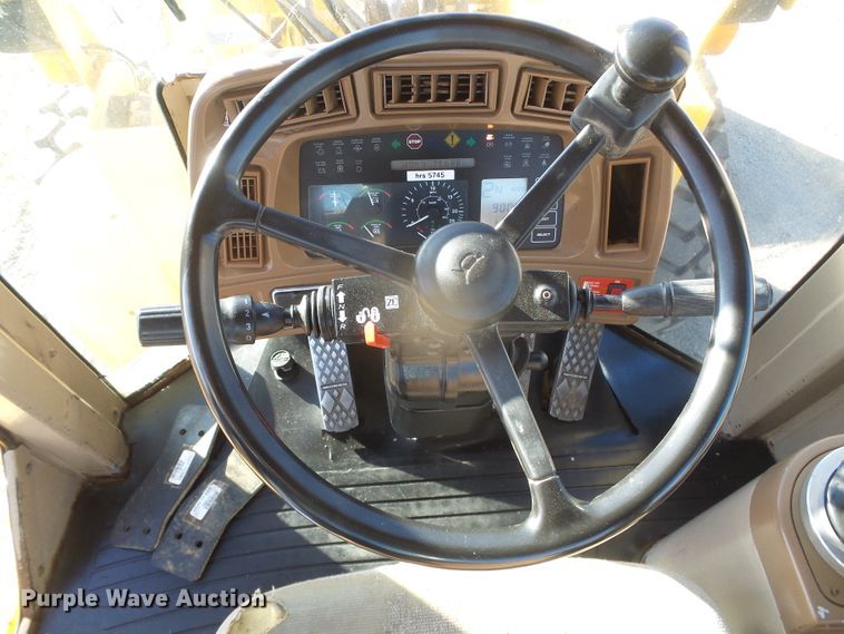 image for item DJ7549 1999 John Deere 644H  wheel loader