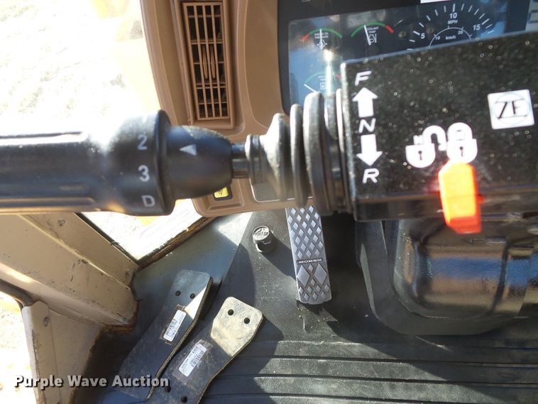 image for item DJ7549 1999 John Deere 644H  wheel loader