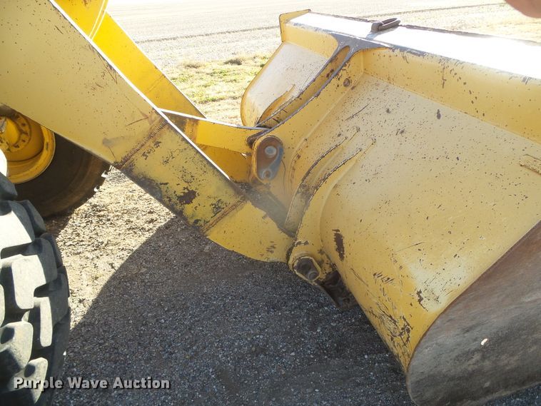 image for item DJ7549 1999 John Deere 644H  wheel loader