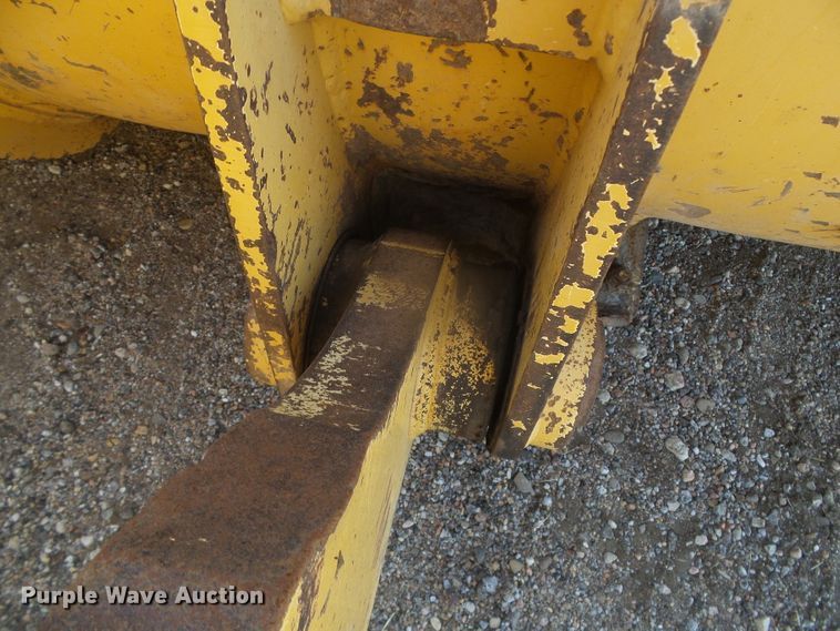 image for item DJ7549 1999 John Deere 644H  wheel loader