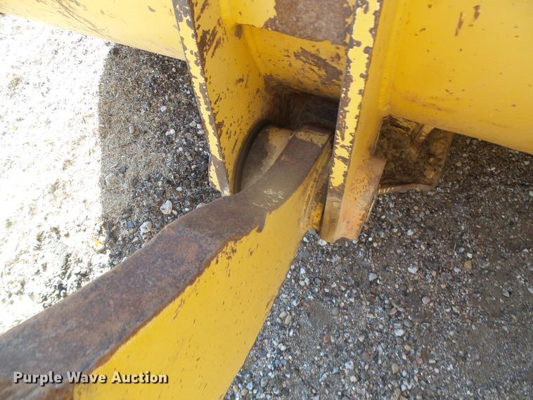 image for item DJ7549 1999 John Deere 644H  wheel loader