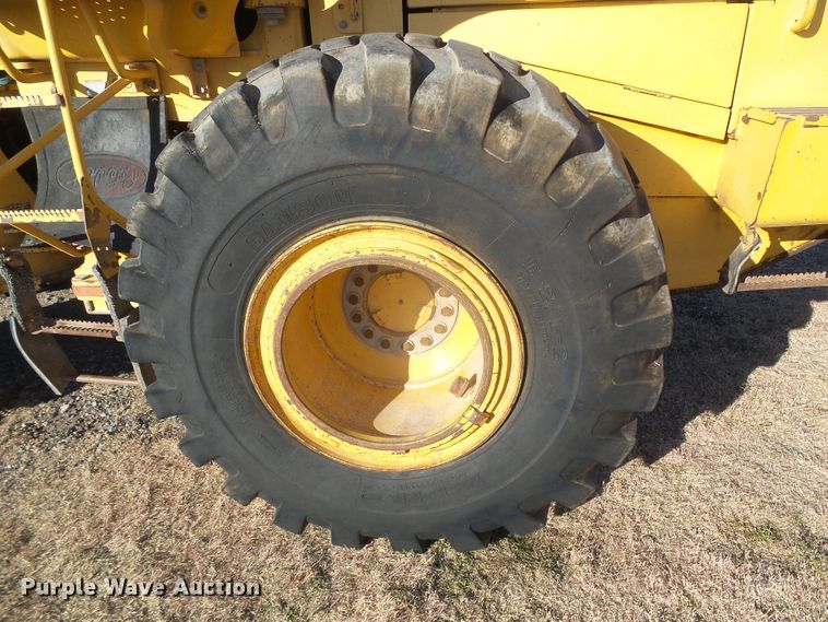 image for item DJ7549 1999 John Deere 644H  wheel loader