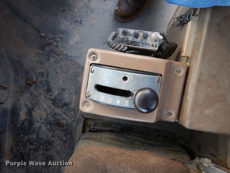 image for item DK1414 1997 Caterpillar D250E  haul truck