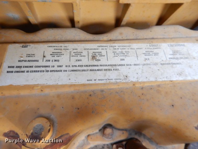 image for item DK1414 1997 Caterpillar D250E  haul truck