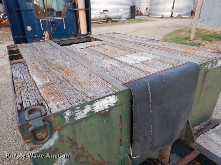 image for item DK1415 1990 Talbert TDW-30-SRG-T1  lowboy equipment trailer