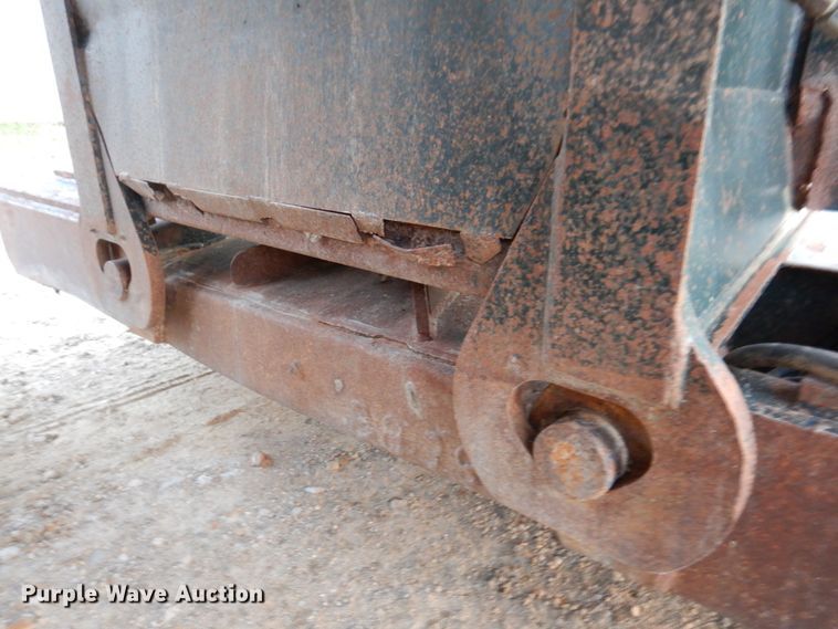 image for item DK1415 1990 Talbert TDW-30-SRG-T1  lowboy equipment trailer