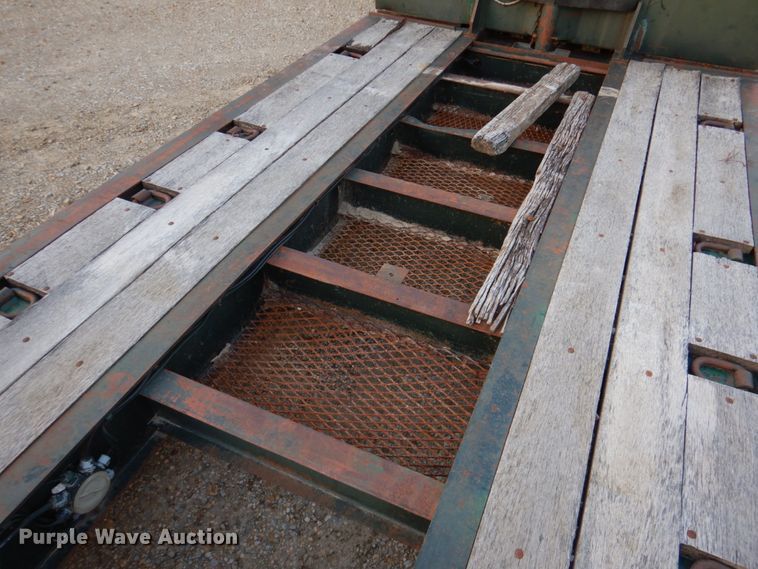 image for item DK1415 1990 Talbert TDW-30-SRG-T1  lowboy equipment trailer