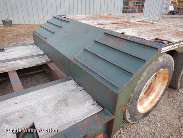 image for item DK1415 1990 Talbert TDW-30-SRG-T1  lowboy equipment trailer