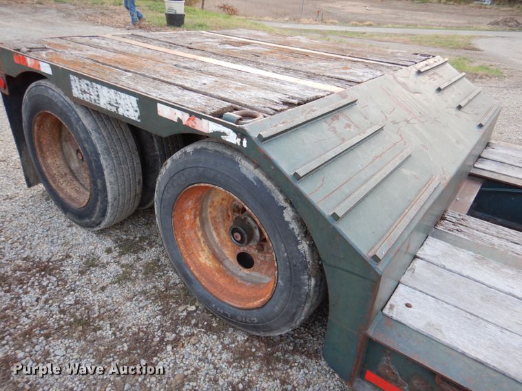 image for item DK1415 1990 Talbert TDW-30-SRG-T1  lowboy equipment trailer