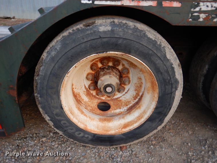 image for item DK1415 1990 Talbert TDW-30-SRG-T1  lowboy equipment trailer