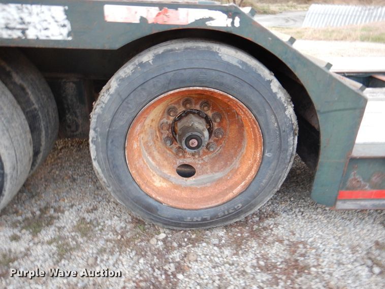 image for item DK1415 1990 Talbert TDW-30-SRG-T1  lowboy equipment trailer