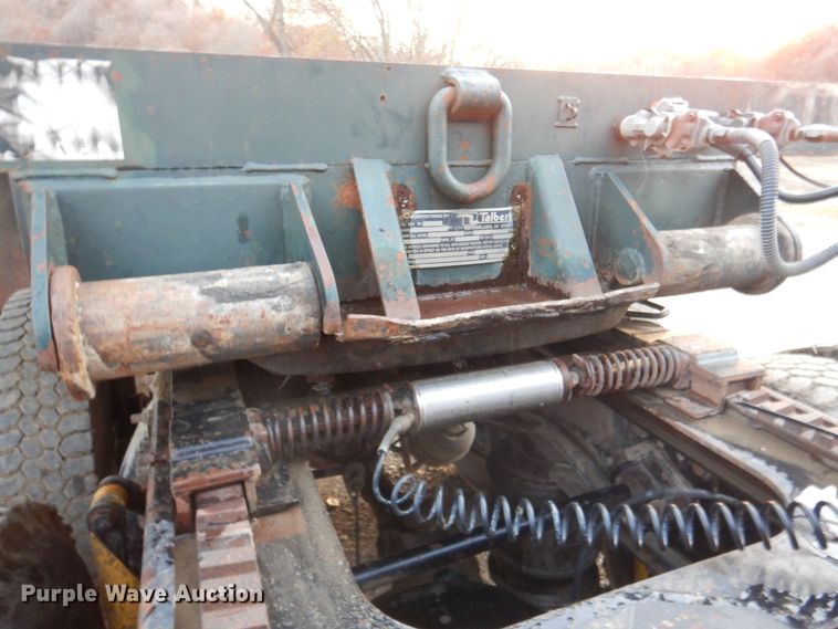 image for item DK1415 1990 Talbert TDW-30-SRG-T1  lowboy equipment trailer