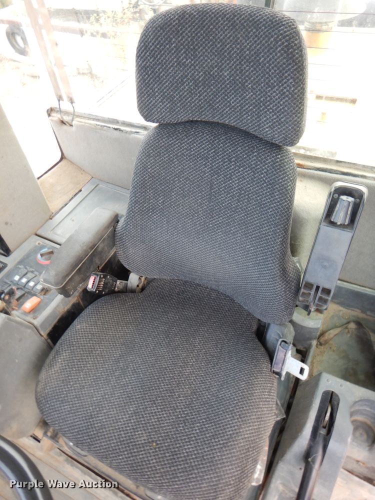 image for item DK1421 2006 Caterpillar 930G  wheel loader